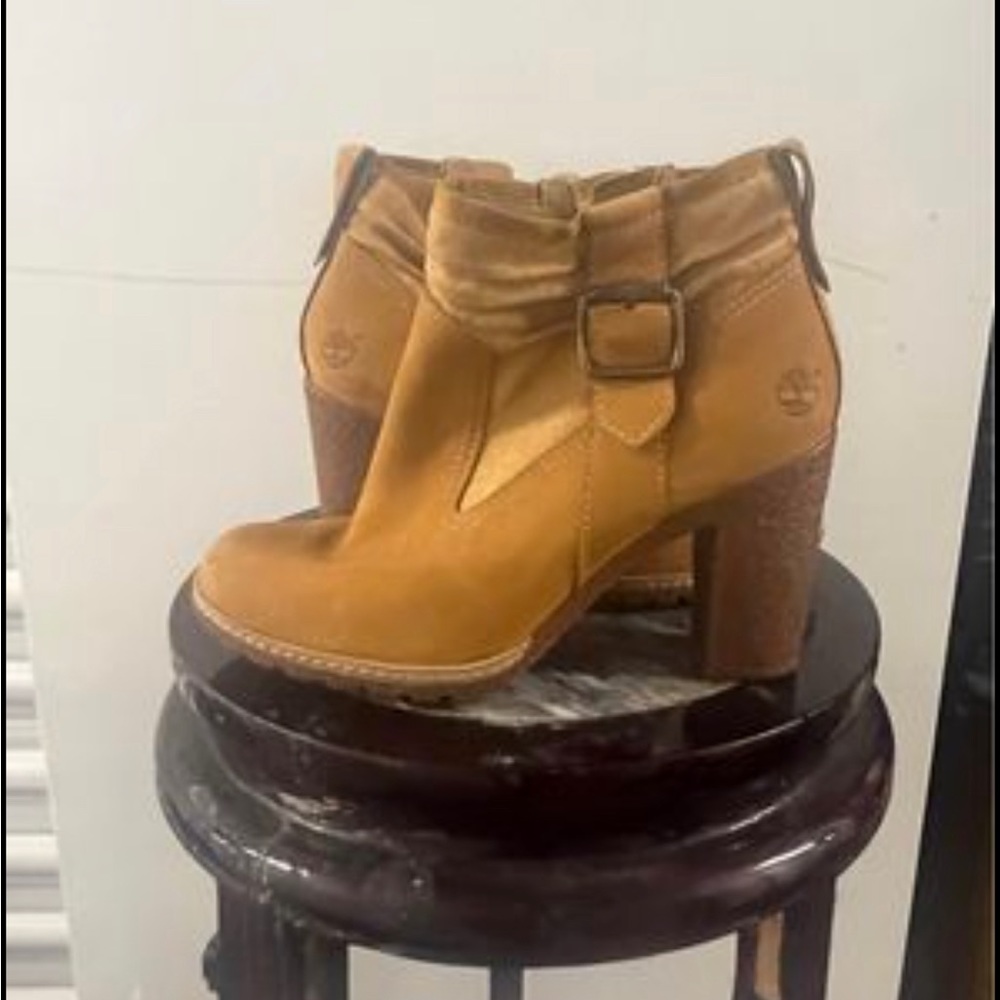 Authentic Timberland heeled booties